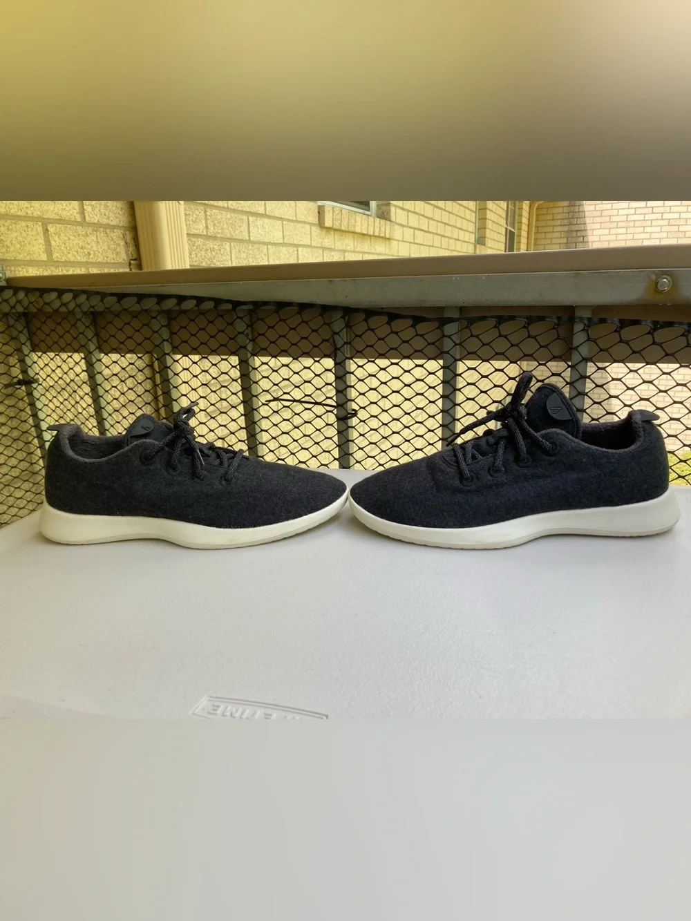 Allbirds Men's Size 11 Wool Runners Mizzles Merino Wool Dark Grey Sneakers